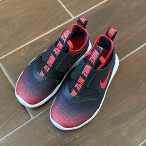 Nike Little Kids Slip on